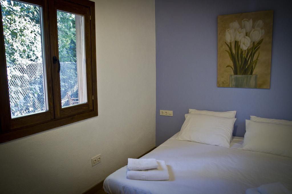 Apartamentos El Bosquet Sant Cugat del Vallès Room photo
