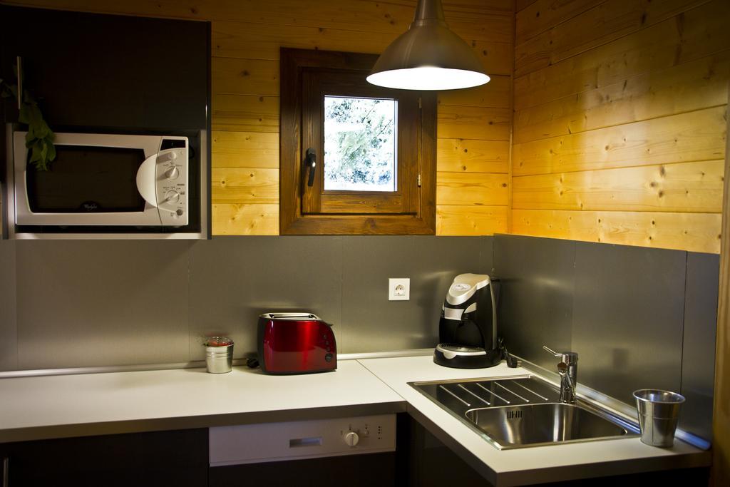 Apartamentos El Bosquet Sant Cugat del Vallès Room photo