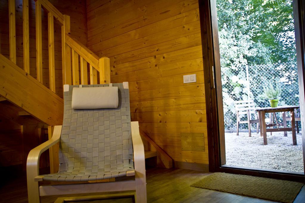 Apartamentos El Bosquet Sant Cugat del Vallès Room photo